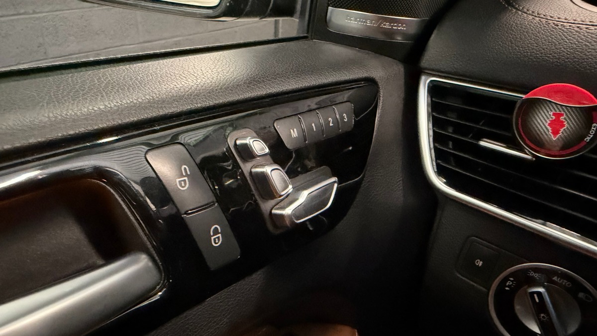 Mercedes Benz GLE COUPE 350 d 4matic AMG Fascination / Suivi Mercedes / Harman Kardon /