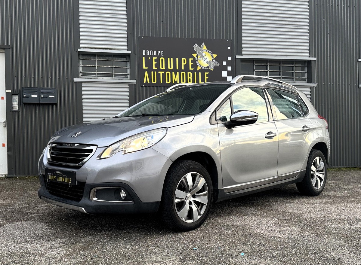 Peugeot 2008 1.2 PURETECH 130 S&S ALLURE  ATTELAGE