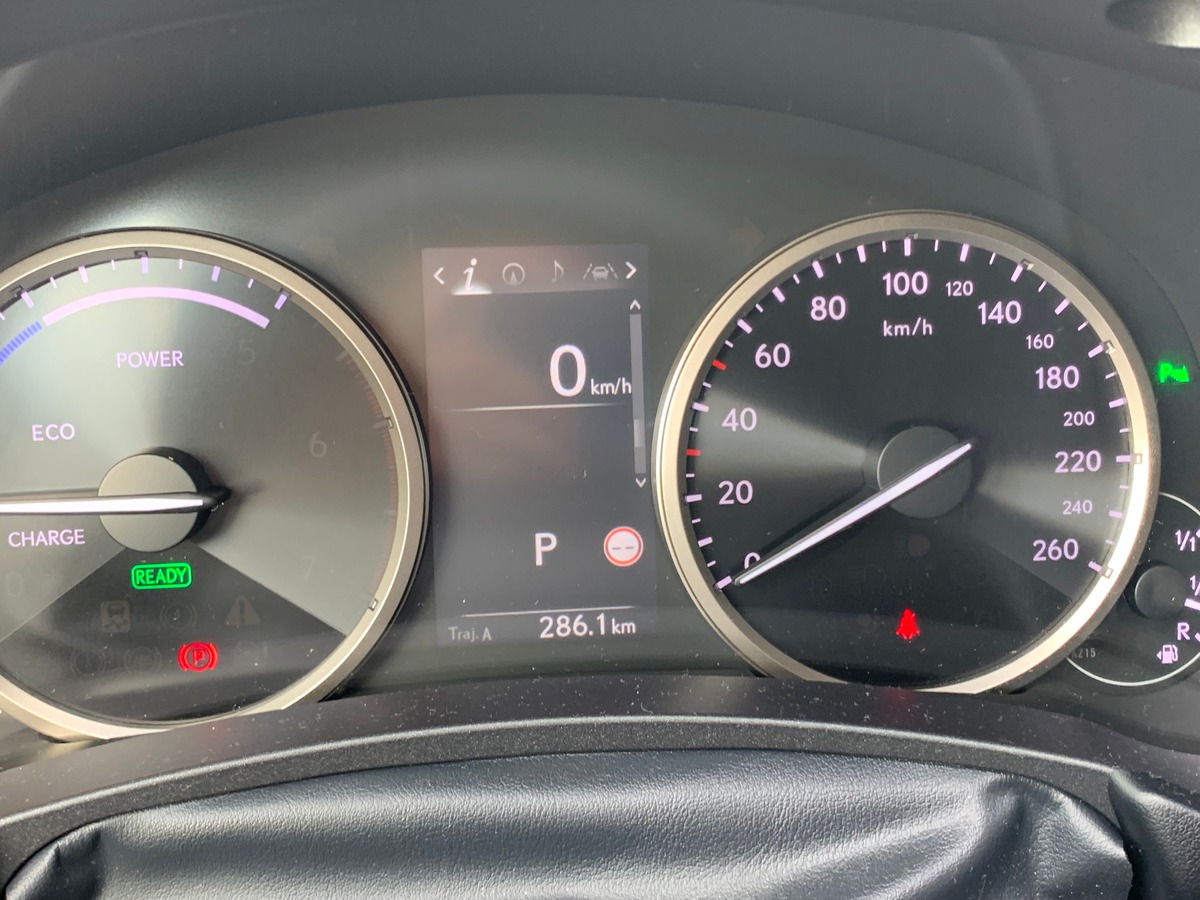 Lexus NX 300h 155 chevaux | Luxe | AWD | Caméra recul | Régulateur vitesse | GPS | Siéges chauffants