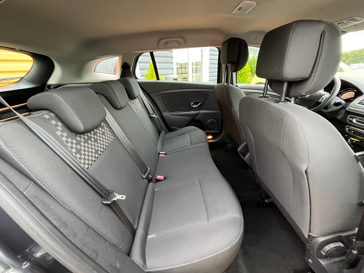 RENAULT Megane III Phase 2 Estate 1.5 dCi 110 CH