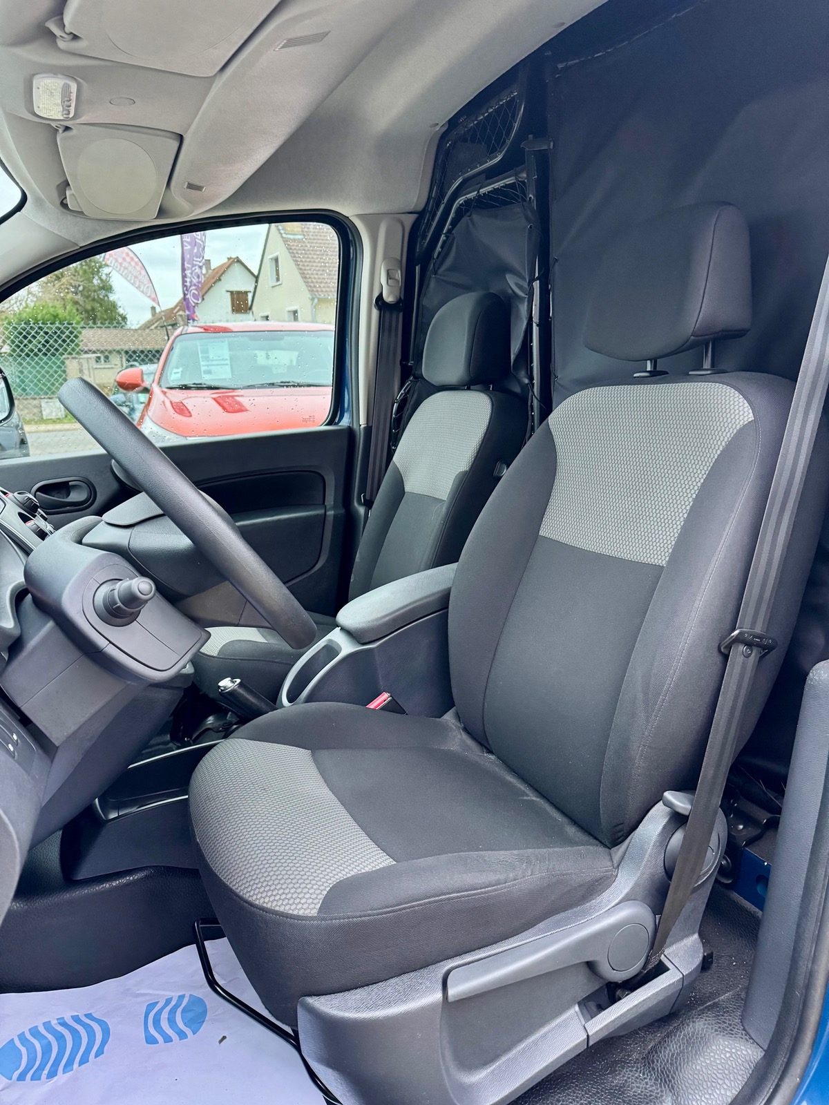 RENAULT Kangoo EXPRESS GRAND VOLUME BLUE DCI 95 CV EXTRA R−LINK / TVA RÉCUPÉRABLE