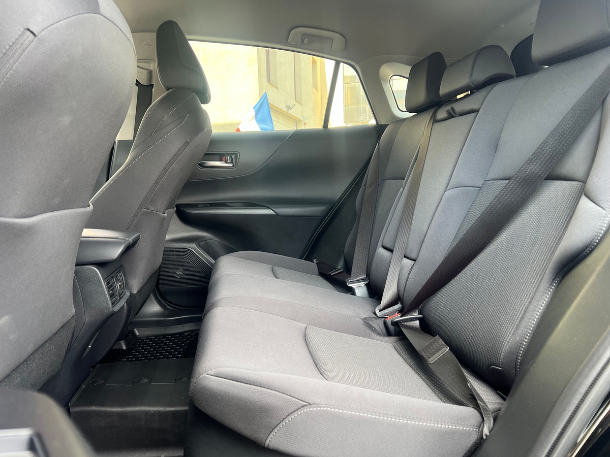 Toyota RAV4 Toyota Venza Hybrid 2.5l 222ch - équivalent RAV4 - sièges chauffants / caméra de recul