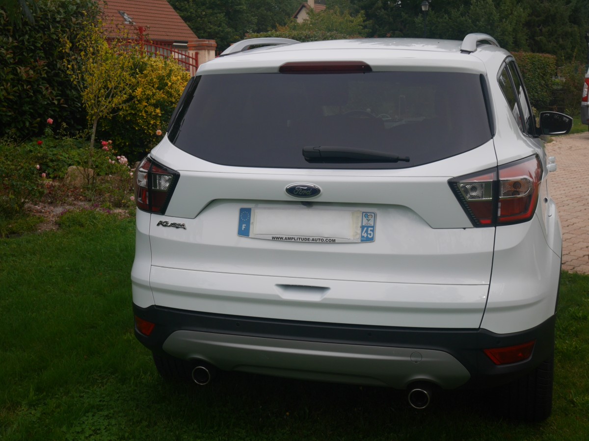Ford Kuga 1,5l TDCI 120 ch | TITANIUM POWERSHIFT