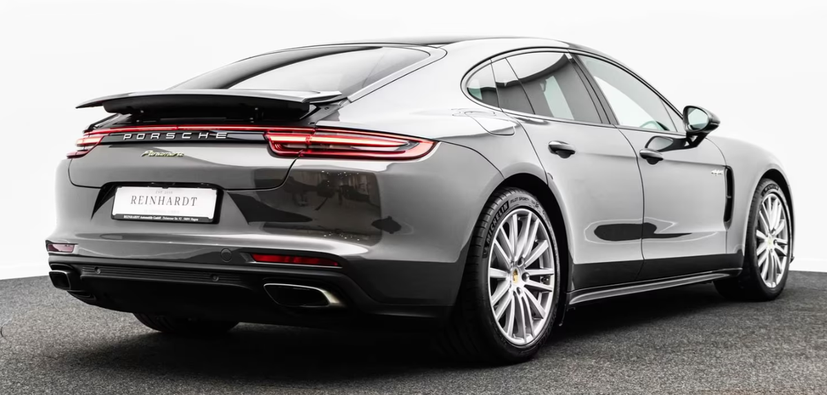 Porsche Panamera II 3.0 V6 462ch 4 E-Hybrid/Bose/Toit ouvrant/Pack sport chrono