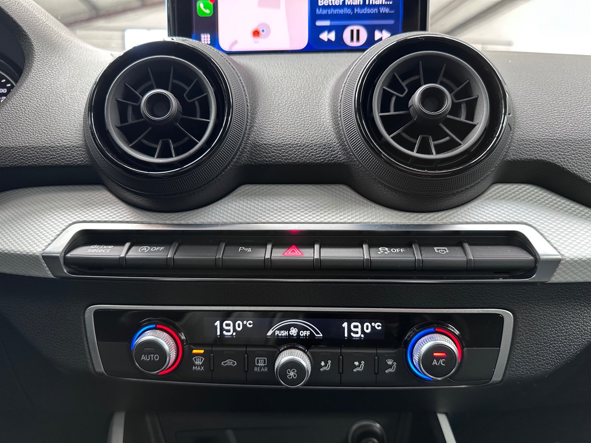 Audi Q2 1.0 TFSI (30 TFSI) 116cv DESIGN LUXE S TRONIC