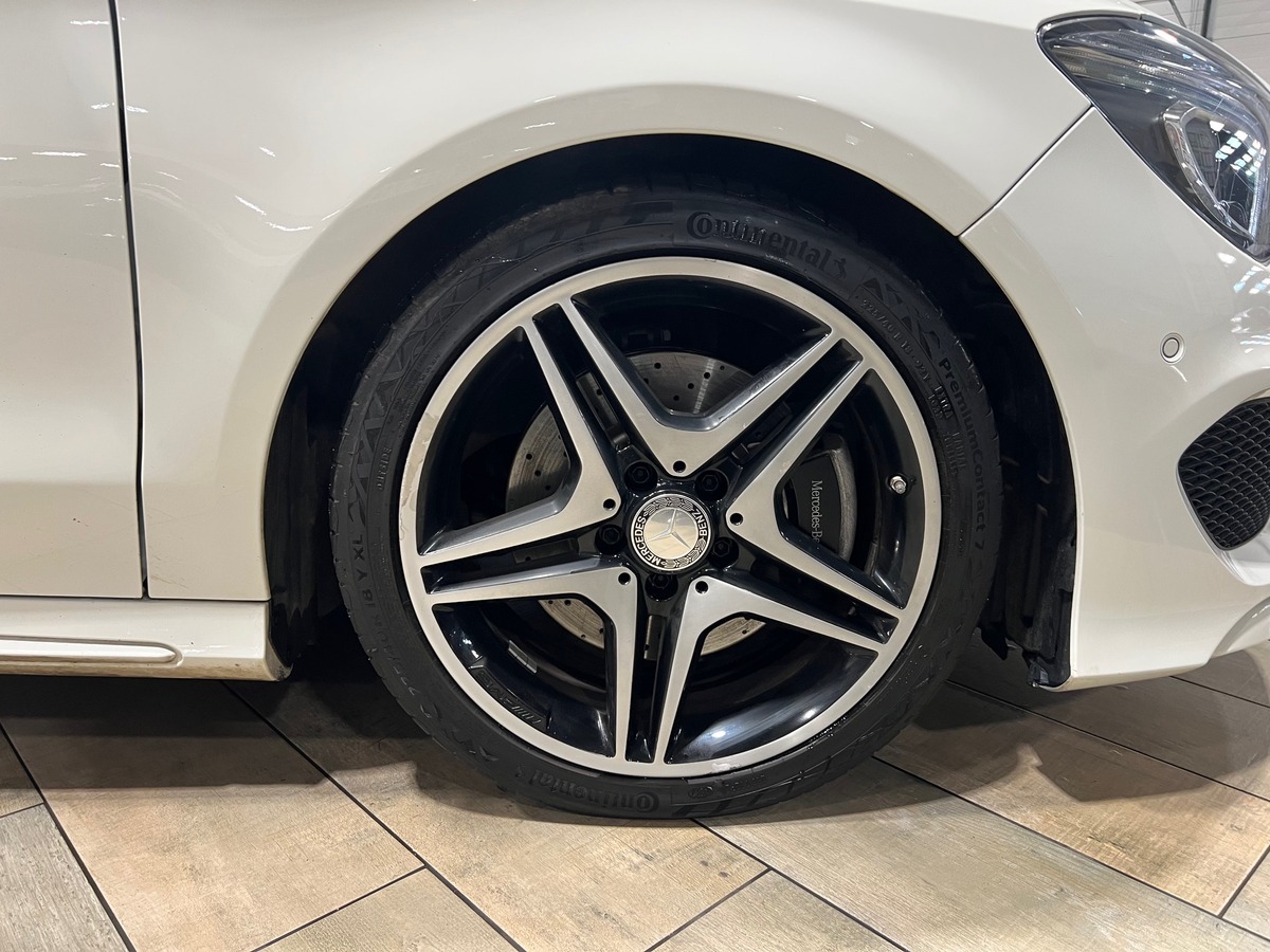 Mercedes-Benz CLA SHOOTING BRAKE 220 D 177 ch FASCINATION AMG 4MATIC 7G-TRONIC