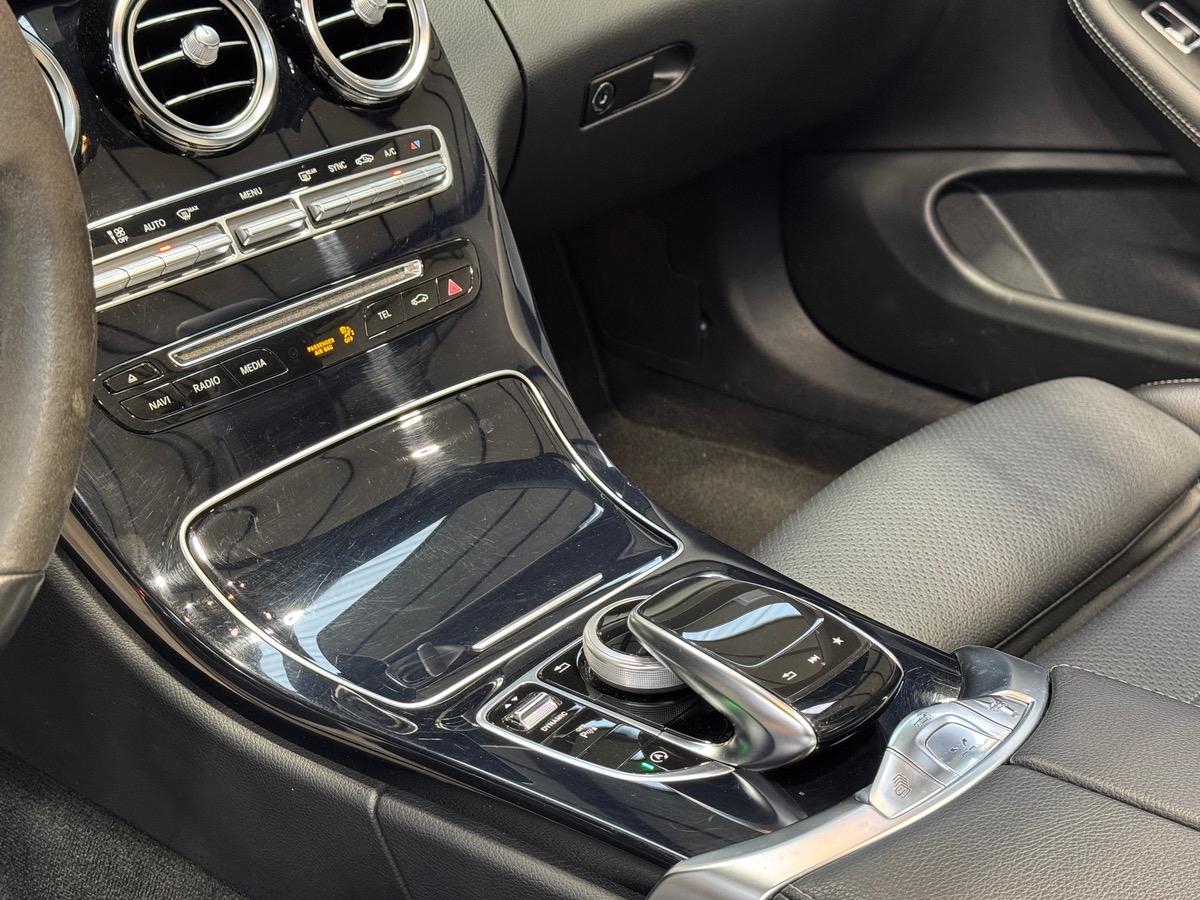 Mercedes-Benz Classe C CABRIOLET 200 9G-TRONIC 184CV FASCINATION AMG