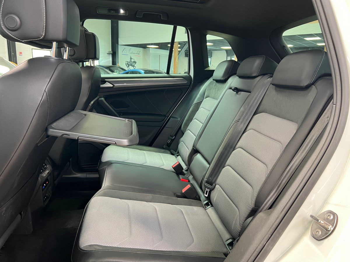 Volkswagen Tiguan II 2.0 TDI 150 DSG7 R-LINE  ATTELAGE/TOIT PANO/CARPLAY/