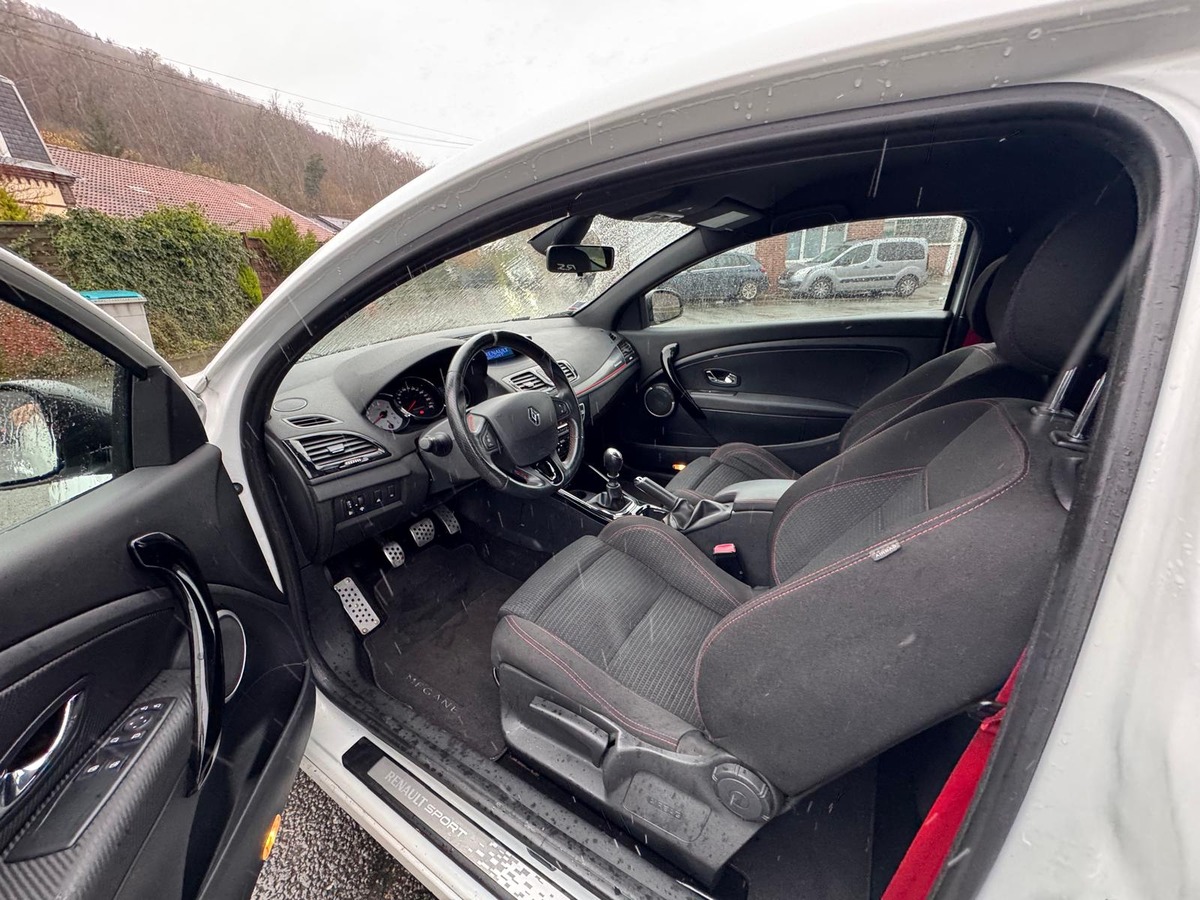 RENAULT Megane 3rs phase 2 2.0 265cv Sport/ RS Monitor