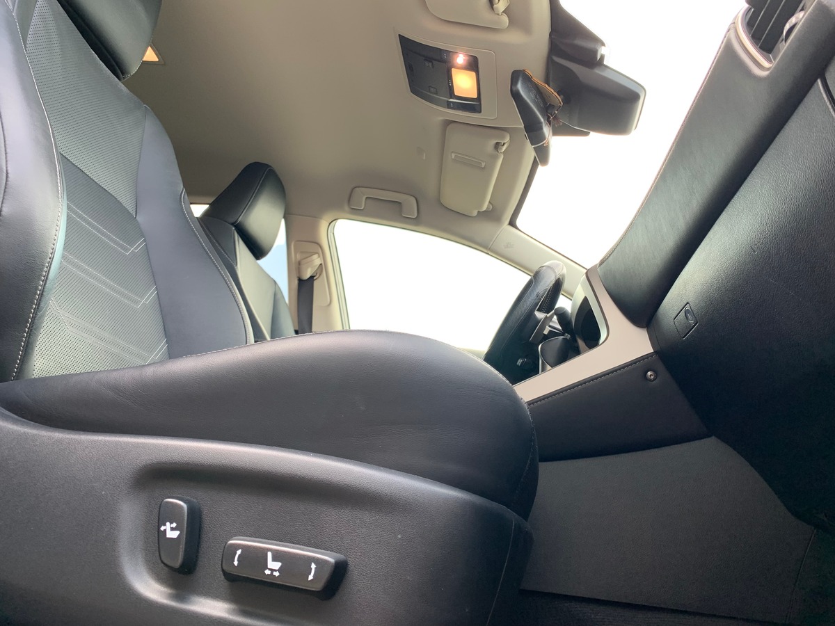 Lexus NX 300h 155 chevaux | Luxe | AWD | Caméra recul | Régulateur vitesse | GPS | Siéges chauffants