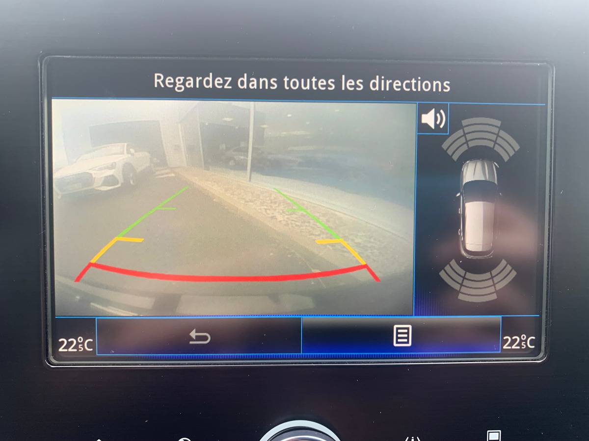 RENAULT Megane IV 100 chevaux | Limited | Caméra de recul | Régulateur de vitesse | GPS | Bluetooth