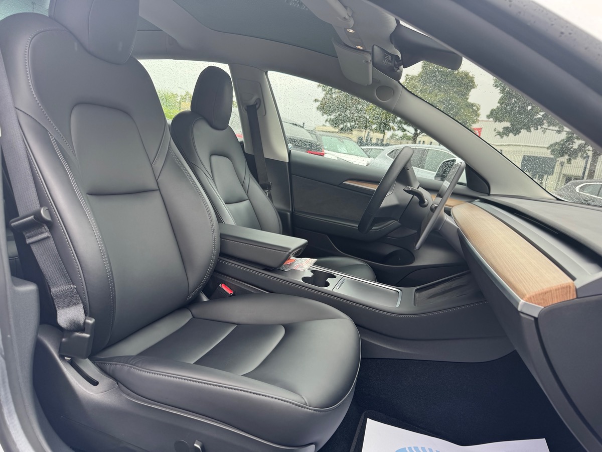 Tesla Model 3 STANDARD RWD