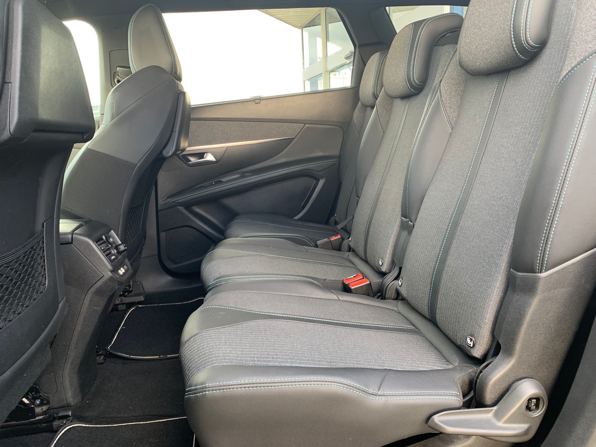 Peugeot 5008 130 ch | 7 Places | Allure Pack | Apple Car Play et Android Auto | Caméra de recul
