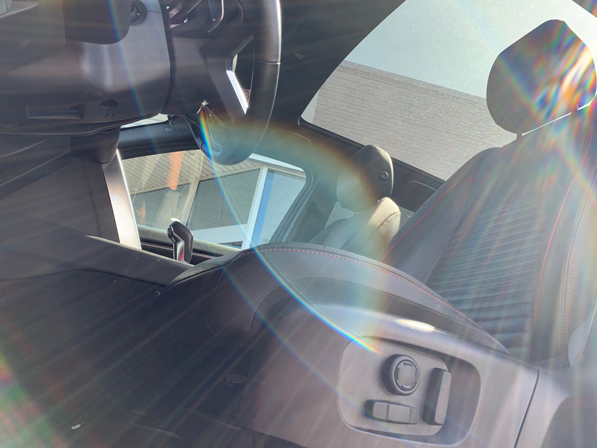 Land-Rover Discovery Sport L550 | P300e | PHEV | Toit panoramique | Caméra recul | Apple car play