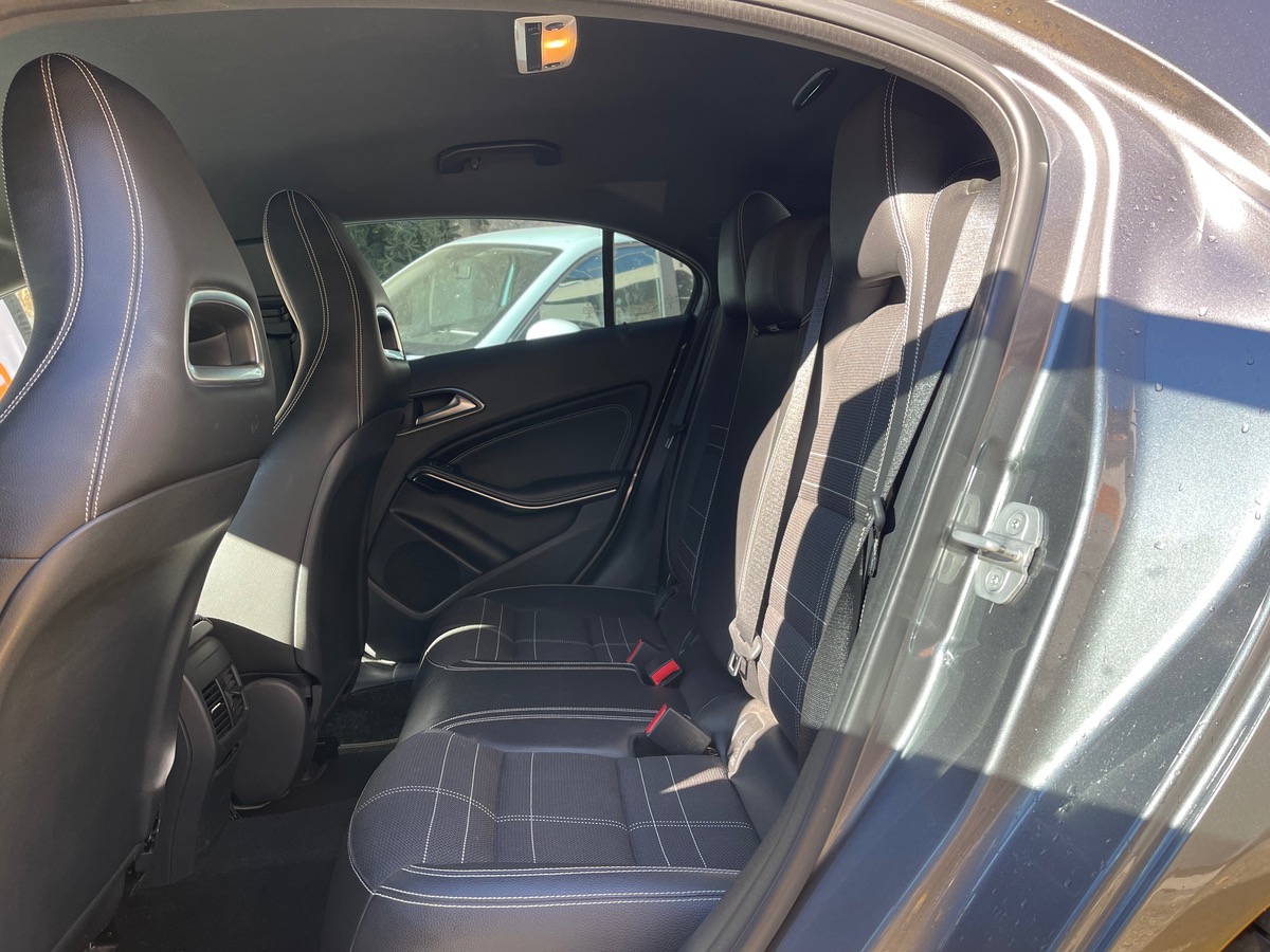 Mercedes Benz Classe A A 200 156 CV Phase 2 / Caméra / Jantes Sport / GPS