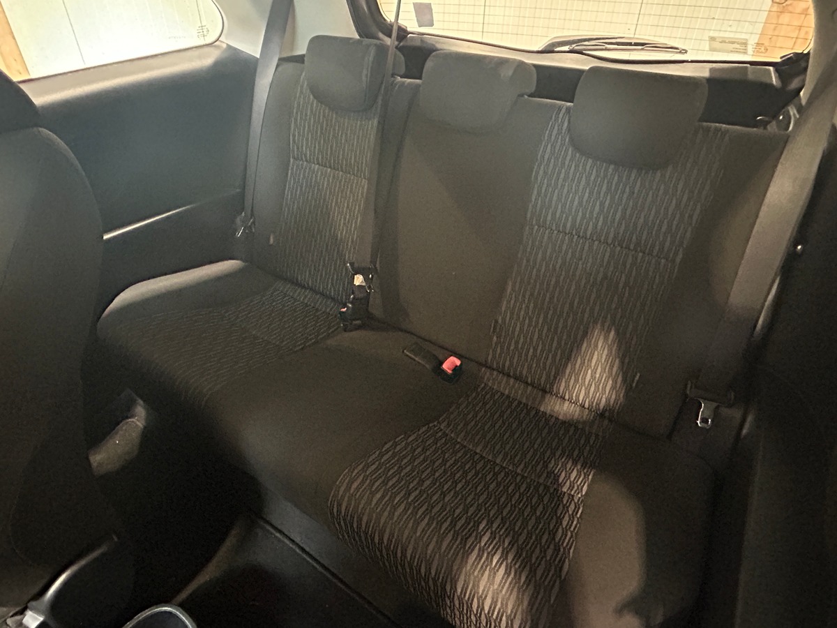 Toyota Yaris 1.0 VVTi 12V 69 cv - MOTEUR À CHAINE - VIDANGE ET CT OK - GARANTIE