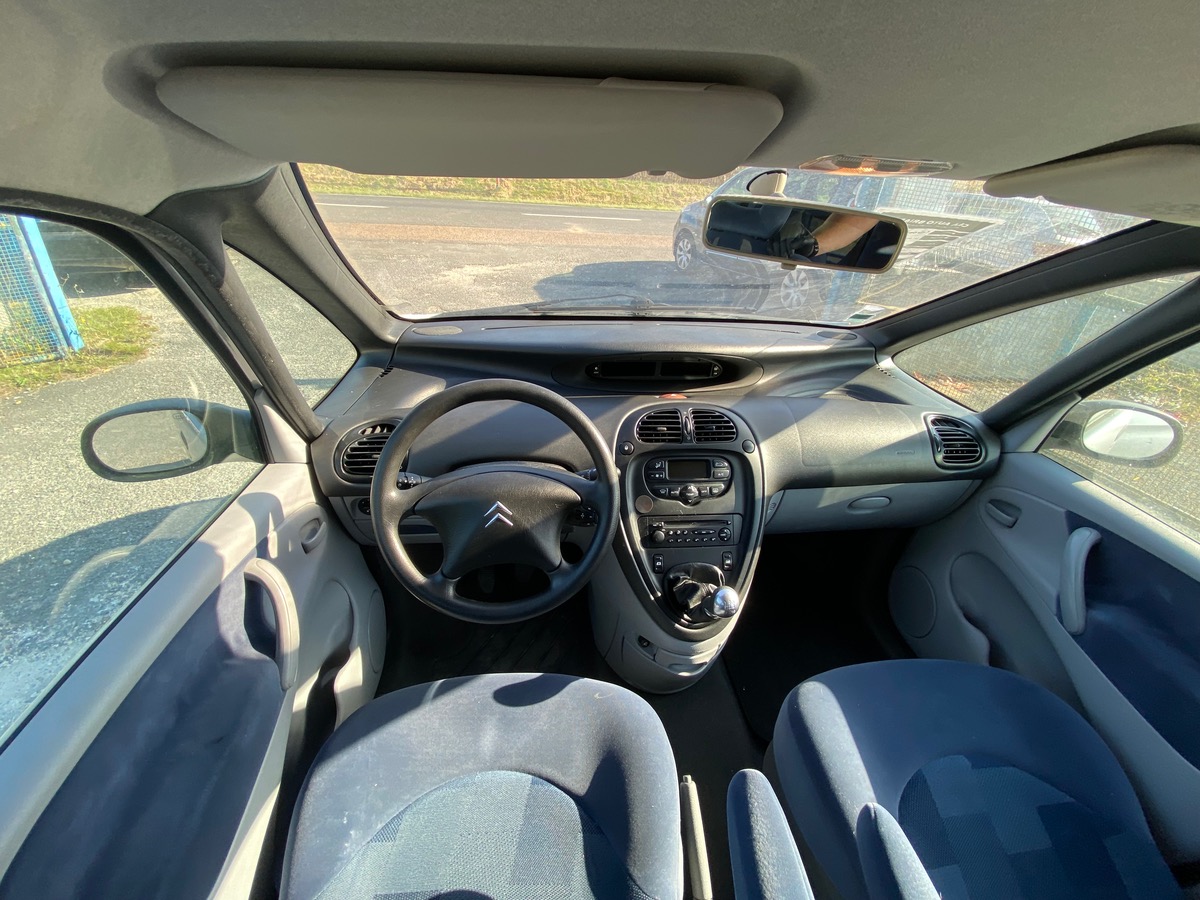 Citroën Xsara picasso 1.8i 115cv faibles km garantie 03 mois 115002km 