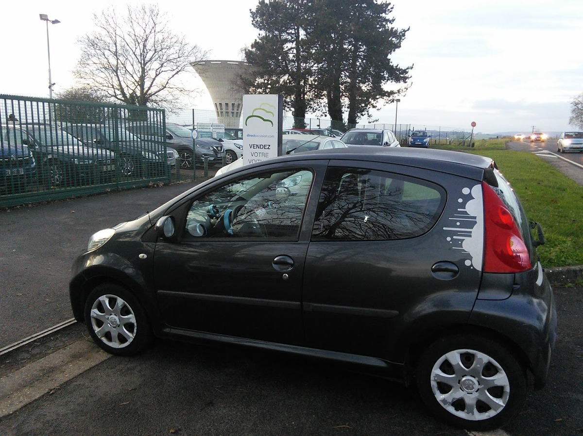 Peugeot 107 1.0 68 CV Allure CLIM 5portes 4 PNEUS NEUFS