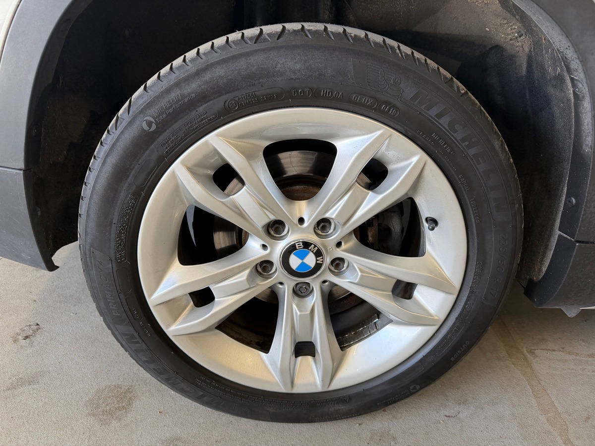 Bmw X1 E84 xdrive18 2.0 143 CV / 1er Main / GPS / Radar de stationnement Av / Ar