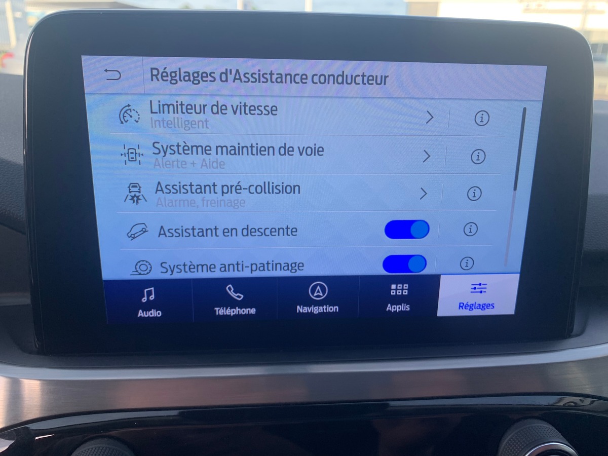 Ford Kuga 225 ch | 2.5 PHEV | Titanium | Apple car Play | Radar de stationnement avant et arriére