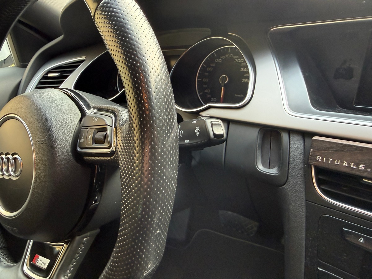 Audi A5 2.0L TDI 177 Pack Sline