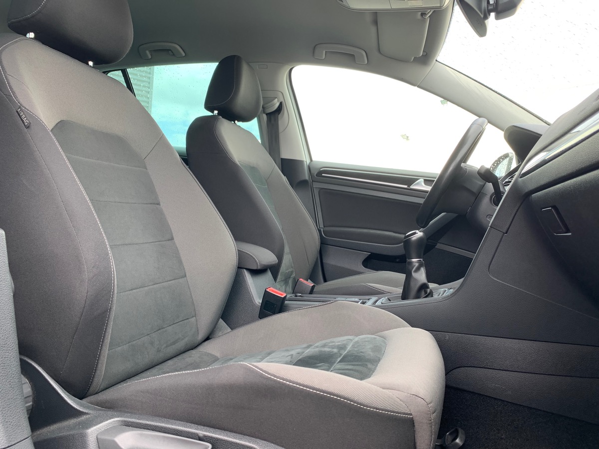 Volkswagen Golf VII 1.5 TSI 150 | Carat | Pack sport R-Line extérieur | Feux xénon | Caméra de Recul