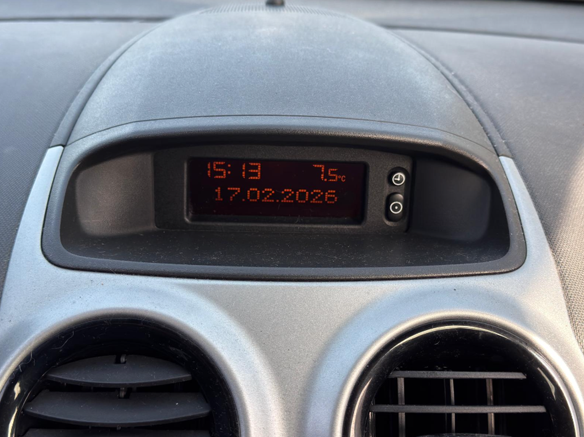 Opel Corsa 1.3 cdti 75ch 5 portes GPS / Aide au stationnement / Clim /