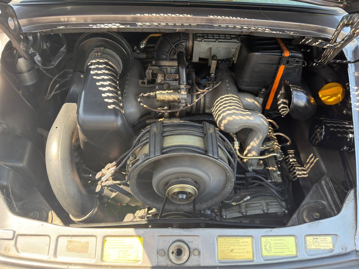 Porsche 911 SC 3.2 231ch Carrera