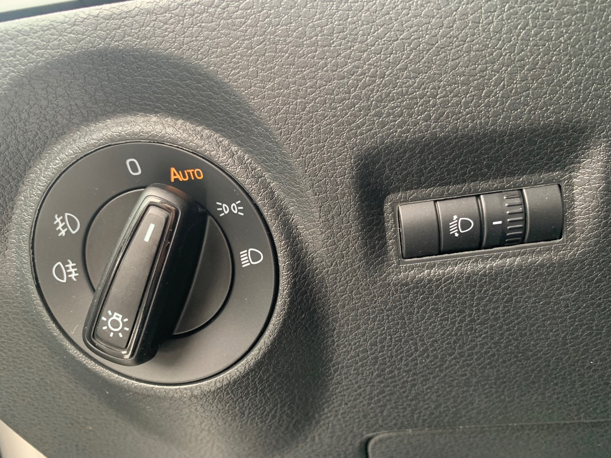 Skoda Fabia 60 ch | Business | GPS | Bluetooth | Radars de stationnement | Régulateur de vitesse