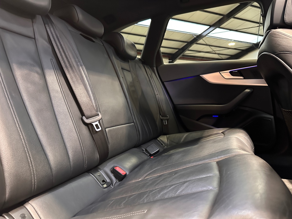 Audi A4 Allroad 2.0 TDI 190 cv Quattro S-Tronic / Attelage / Toit Pano / CarPlay