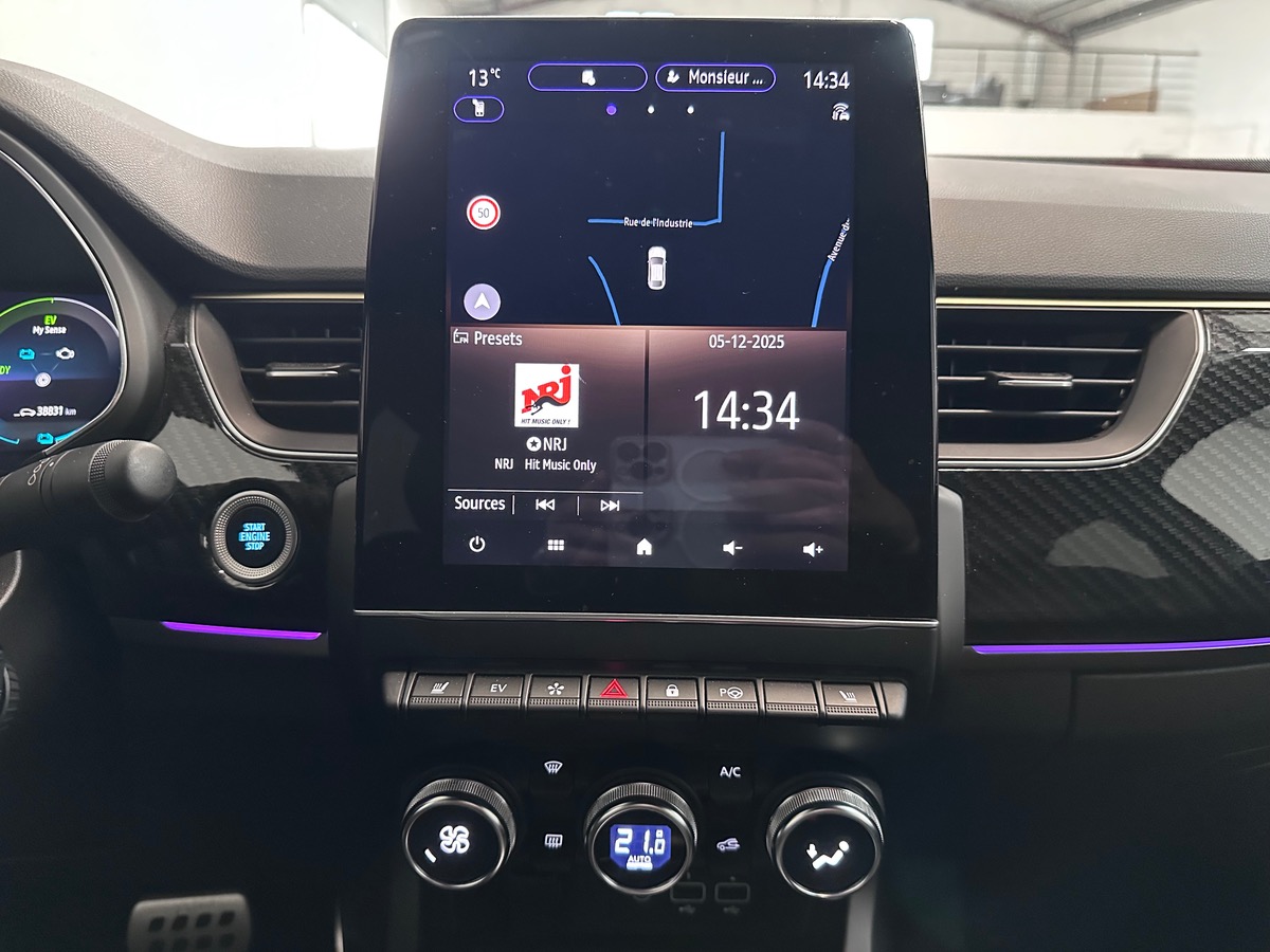 RENAULT Arkana 1.6 E-TECH ENGINEERED 145 22