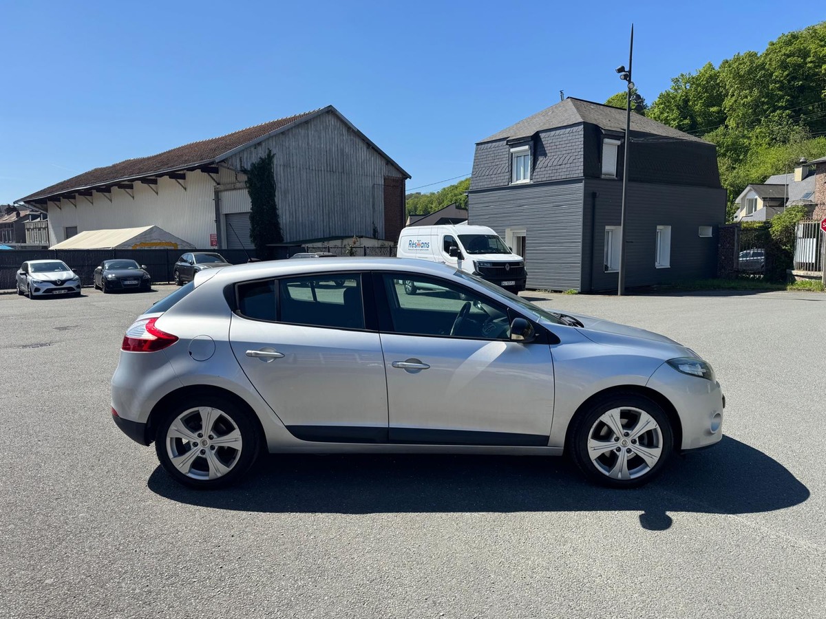 RENAULT Megane III 1.5 DCI 110CH EXPRESSION