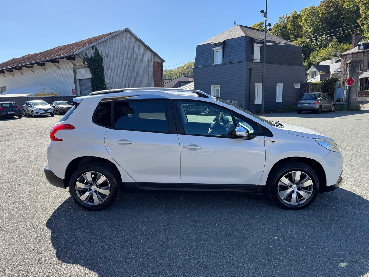 Peugeot 2008 STYLE 1.6 BlueHDi S&S 100cv - Garantie