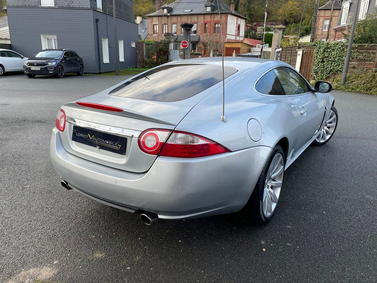 Jaguar XK V8 4.2
