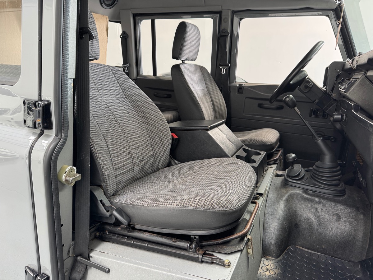 Land-Rover Defender 130 TDI 200 MOTEUR 11L BOITE DE VITESSE LT77S