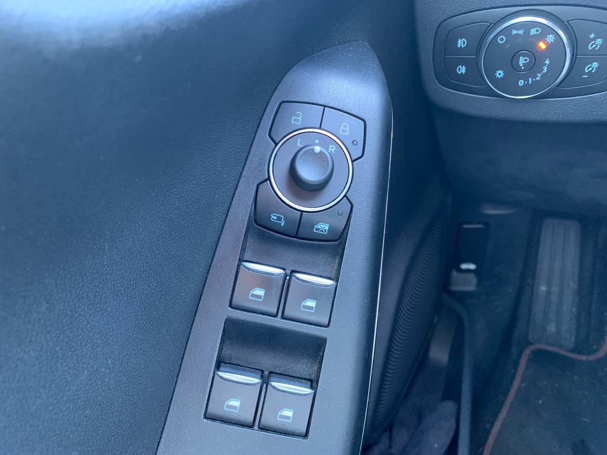 Ford Puma 125 | St-Line | 1iére MAIN | Attelage | Flexifuel équipé d'origine | Android Auto | Radar