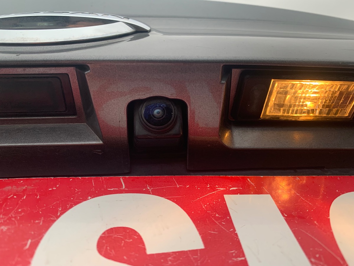 Nissan Qashqai 130 ch | Tekna | Toit Panoramique | Caméra 360° | GPS | Attelage | Barres de Toit