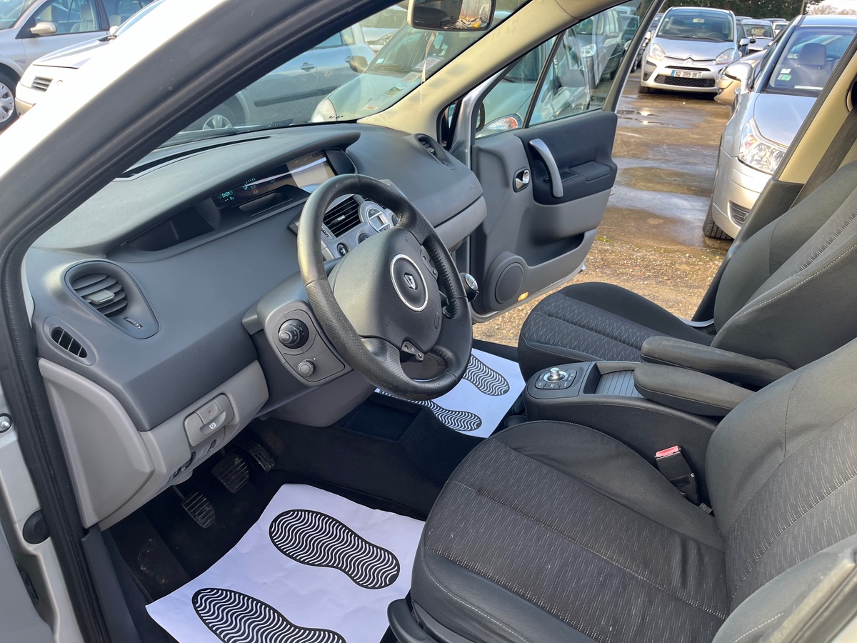 RENAULT Grand Scenic 2.0  dci