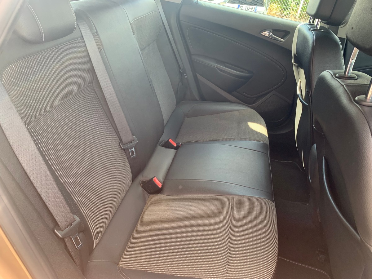 Opel OPEL ASTRA 110 chevaux | Caméra de recul | Régulateur de vitesse | GPS | Climatisation | Barres toit