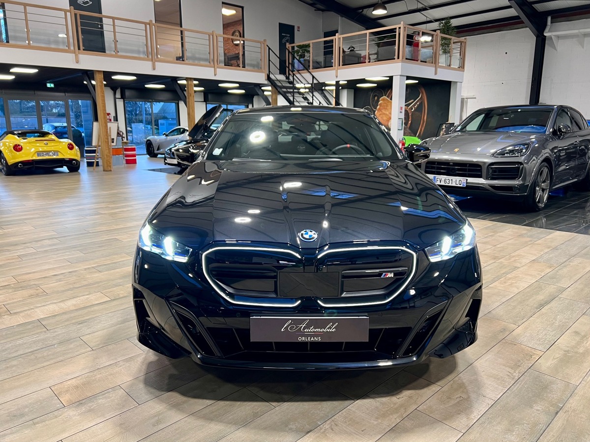 Bmw i5 M60 XDRIVE40 601 BERLINE - 990KM NEUVE / TVA RECUPERABLE g