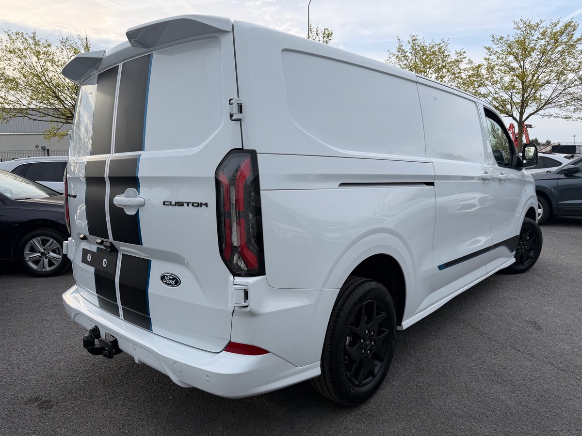 Ford TRANSIT CUSTOM 320 L2H1 2.0 TDCI 170CH BVA8 SPORT / TVA RÉCUPÉRABLE