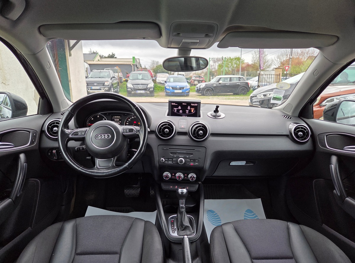 Audi A1 1.6  TDI 90 CV /BOITE AUTOMATIQUE