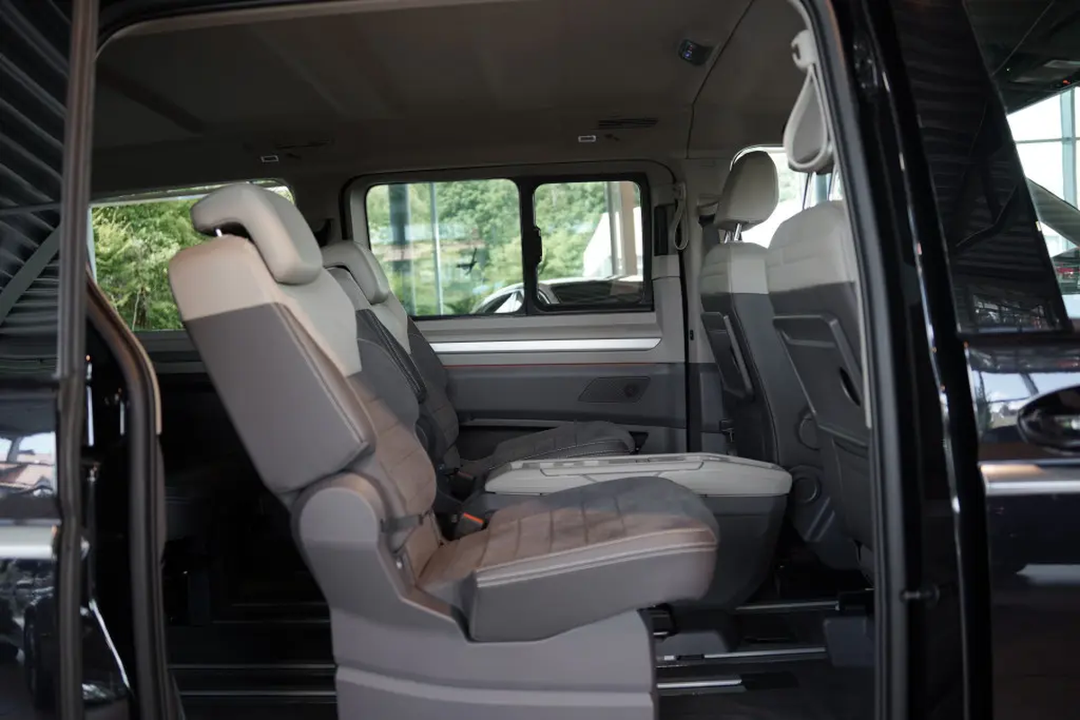 Volkswagen Multivan VII T7 2.0 TDI 150ch Style Long DSG7/7places/VO Allemand/Malus 8000e