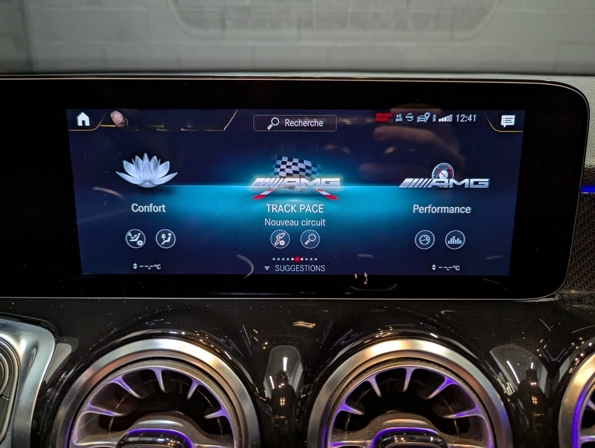 Mercedes Benz GLB AMG 35 4MATIC