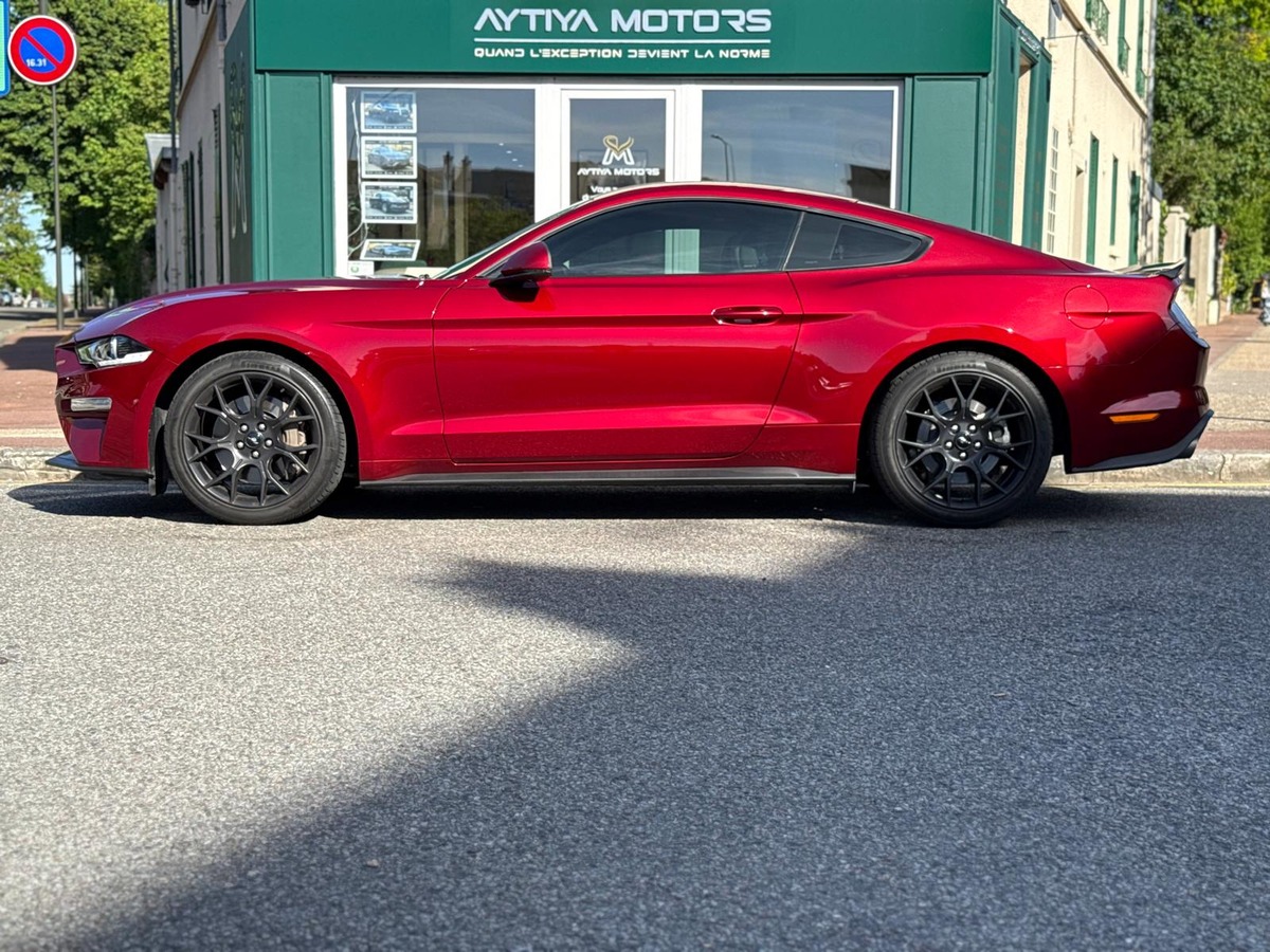 Ford Mustang Fastback - 2.3L Ecoboost