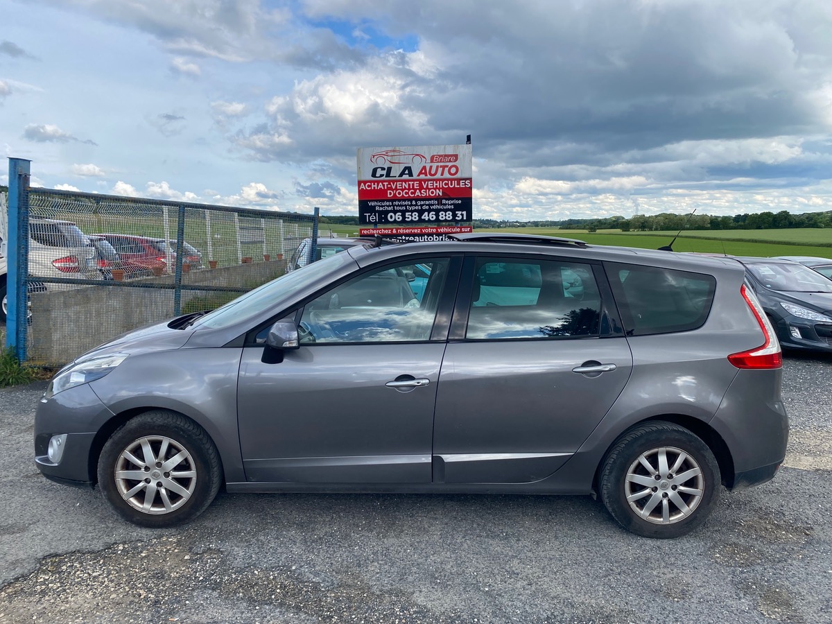 RENAULT Scenic III 3 1.9 dci 130cv 1ere main petit prix aucun frais à prévoir 