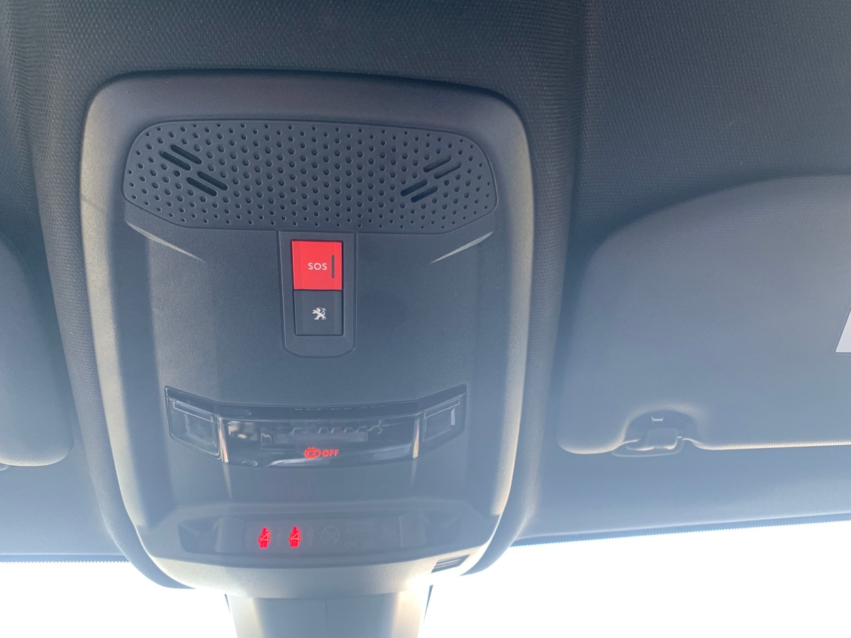 Peugeot 208 100 chevaux | GT | Apple car Play Android Auto | Caméra de recul | Régulateur vitesse