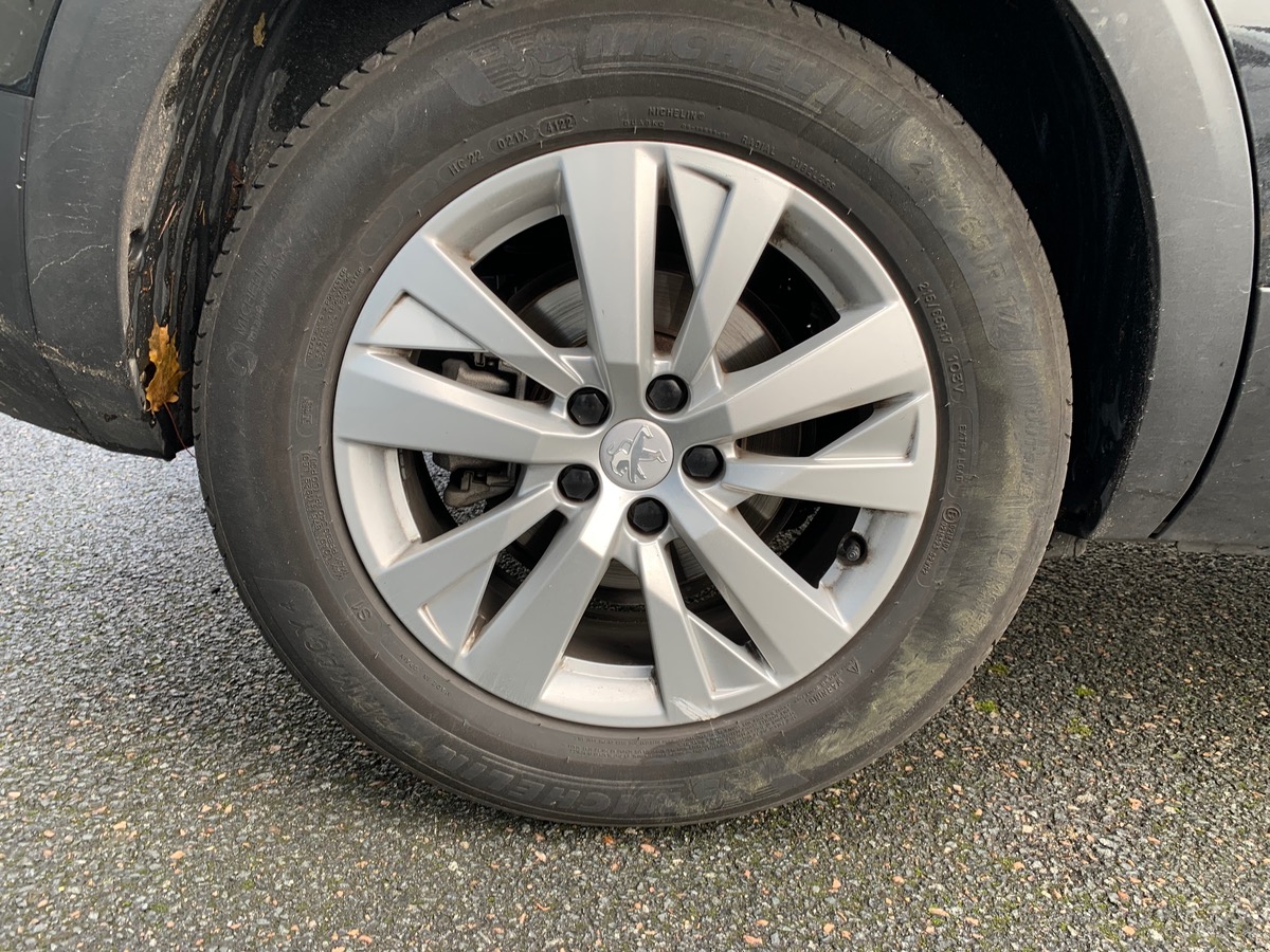 Peugeot 5008 130 ch | 7 Places | Active Pack