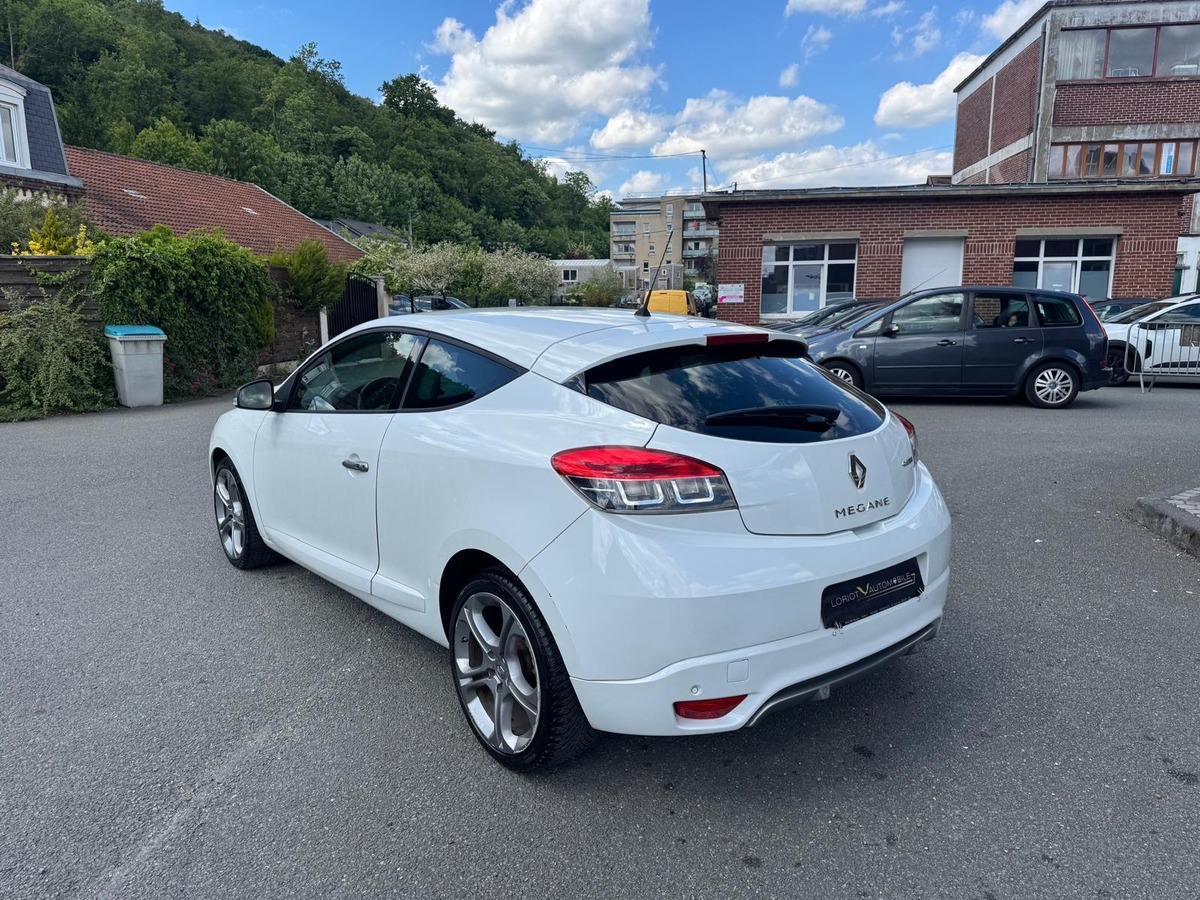 RENAULT Megane III Coupé 2.0 dCi 163 GT