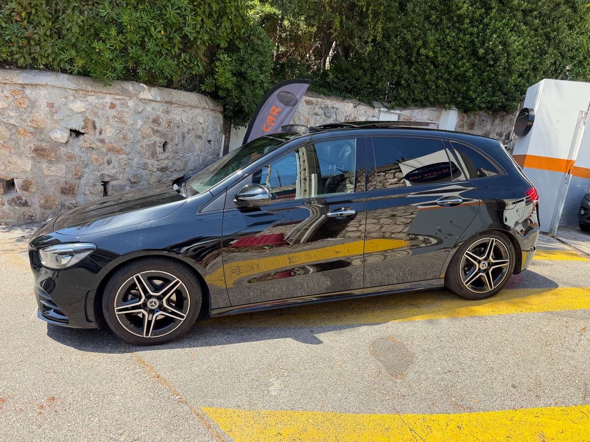 Mercedes Benz CLASSE B 180 D 1.5 116 CV / AMG LINE / Toit Ouvrant / Caméra 360° / Full Options